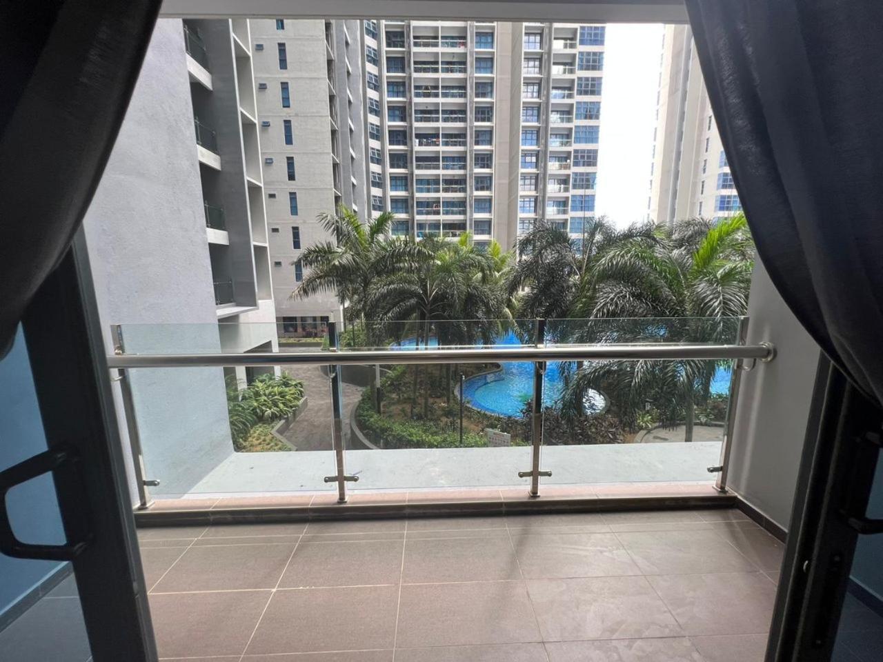Barget And Lovely House At Atlantis Apartment
